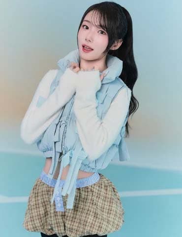 Image of KEP1ER YOUNGEUN